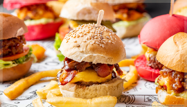 Mais Burguinho inova e cria rodízio drive-in