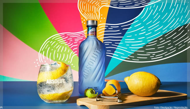 Absolut Vodka tem edição limitada de garrafas foscas