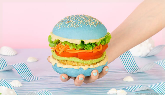 Flower Burger e seus hambúrgueres veganos coloridos