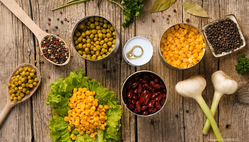 Latas de aço combinam conservação de alimentos e reciclabilidade