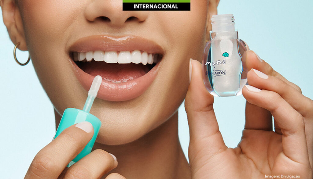 EUA: Cinnabon e Mane transformam aroma de cinnamon roll em lip gloss